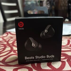 Beats Studio Buds with USB-C Case ( NEWEST )